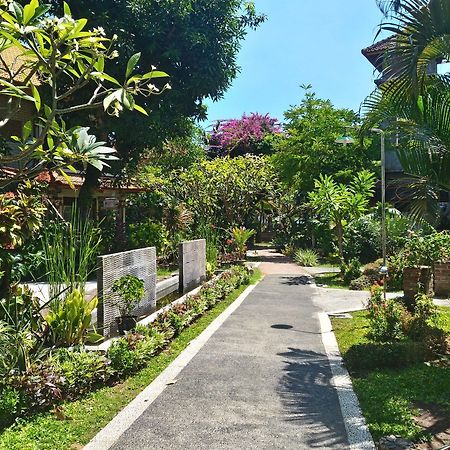 Pabean Buleleng Lovina Beach Hotel מראה חיצוני תמונה