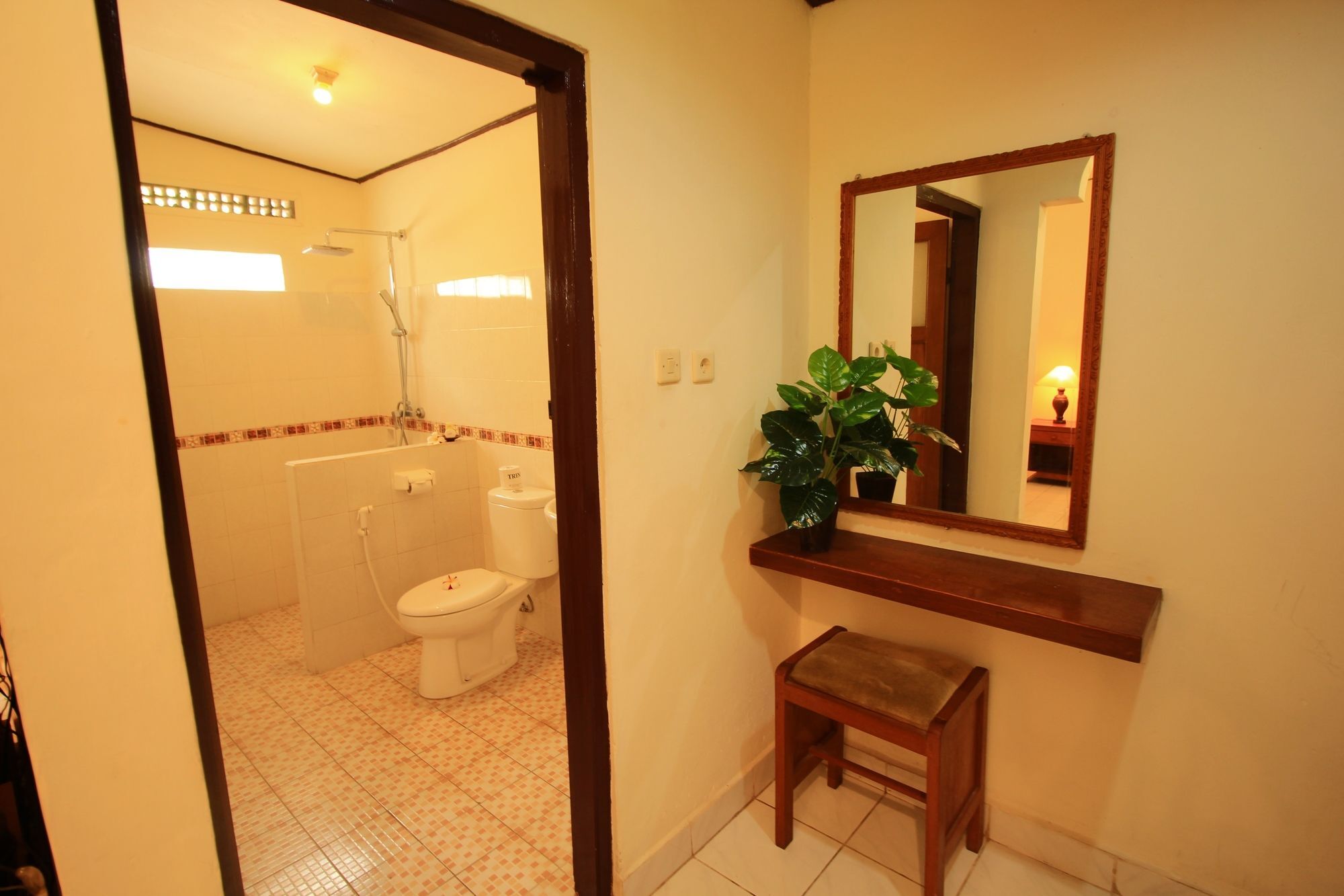 Pabean Buleleng Lovina Beach Hotel מראה חיצוני תמונה