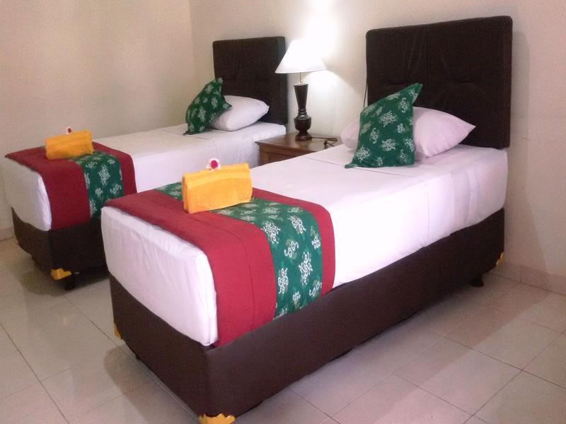 Pabean Buleleng Lovina Beach Hotel מראה חיצוני תמונה