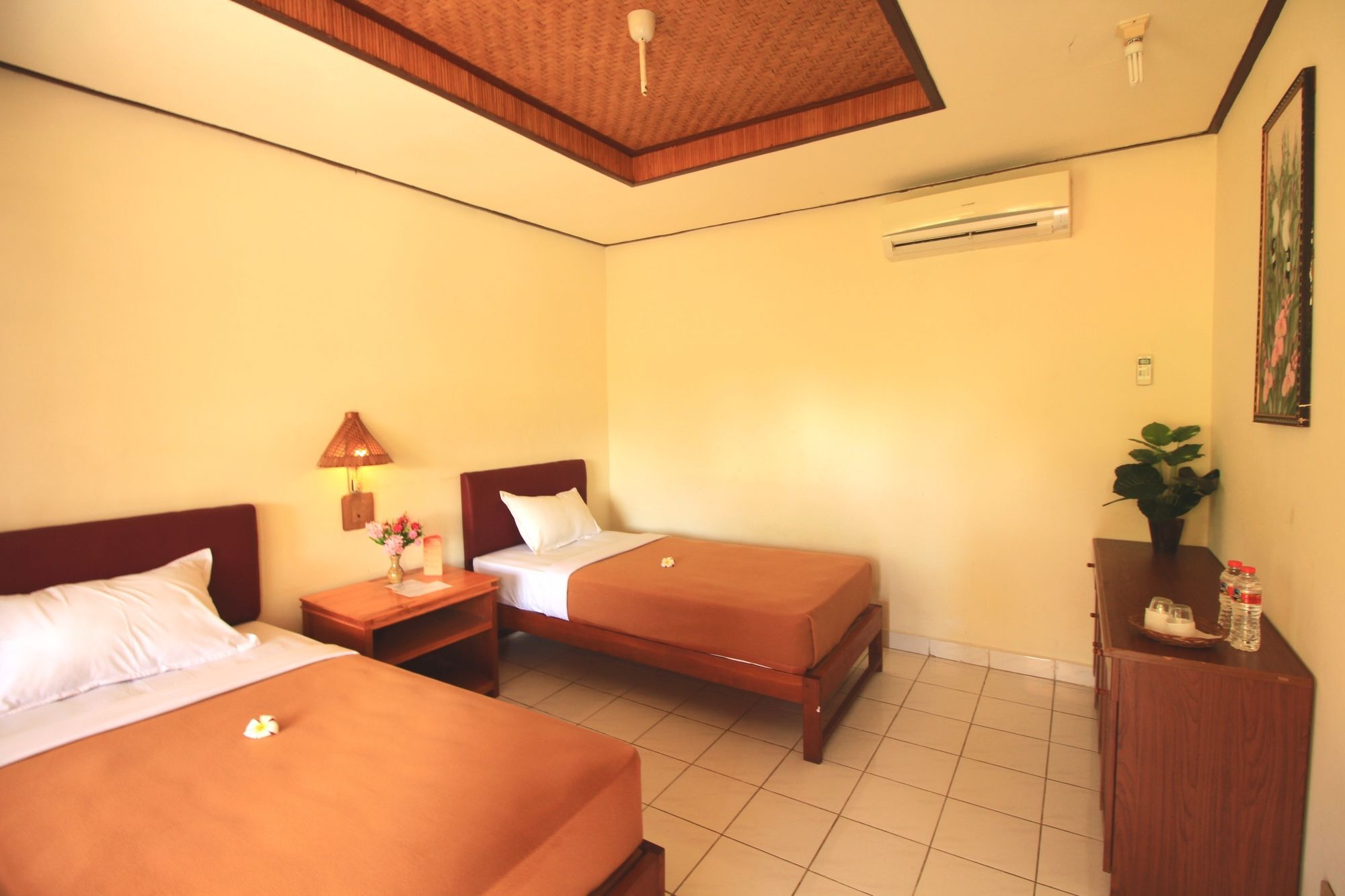 Pabean Buleleng Lovina Beach Hotel מראה חיצוני תמונה