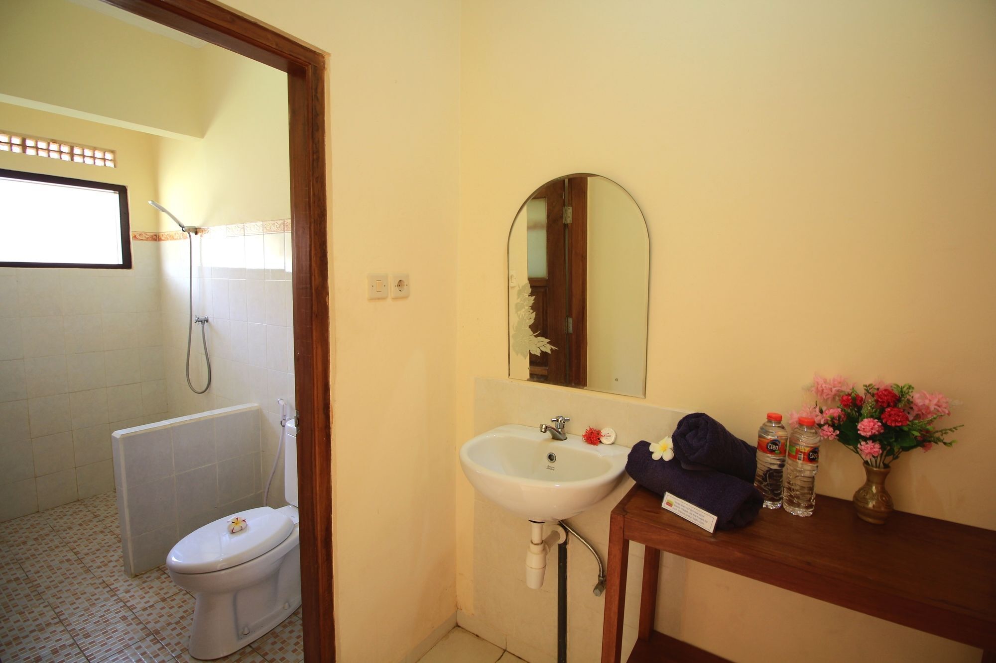Pabean Buleleng Lovina Beach Hotel מראה חיצוני תמונה