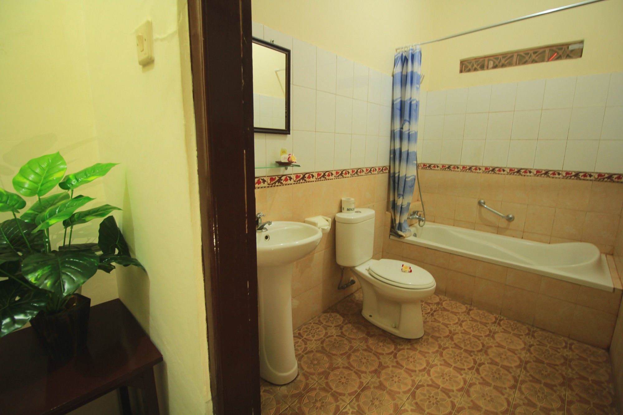 Pabean Buleleng Lovina Beach Hotel מראה חיצוני תמונה